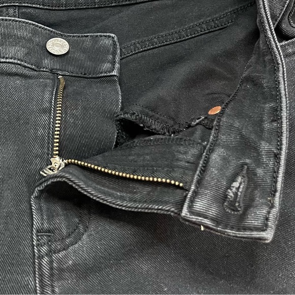 Express Boyfriend Mid Rise Ankle Jeans Distressed Size 10 - Picture 4 of 11